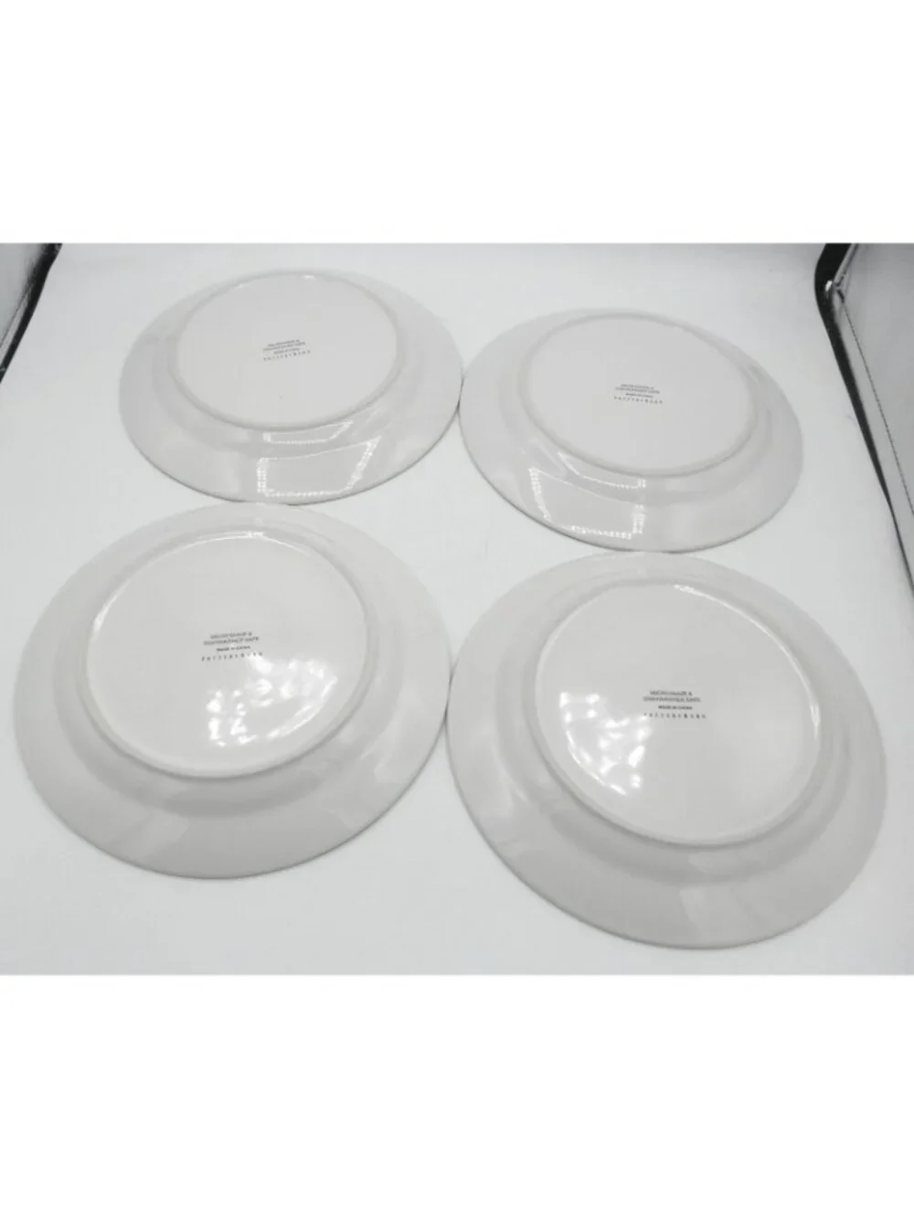 Nostalgic Santa by Pottery Barn 8-5/8 Inch Salad Plates Set of 4 Pattern PBANOS